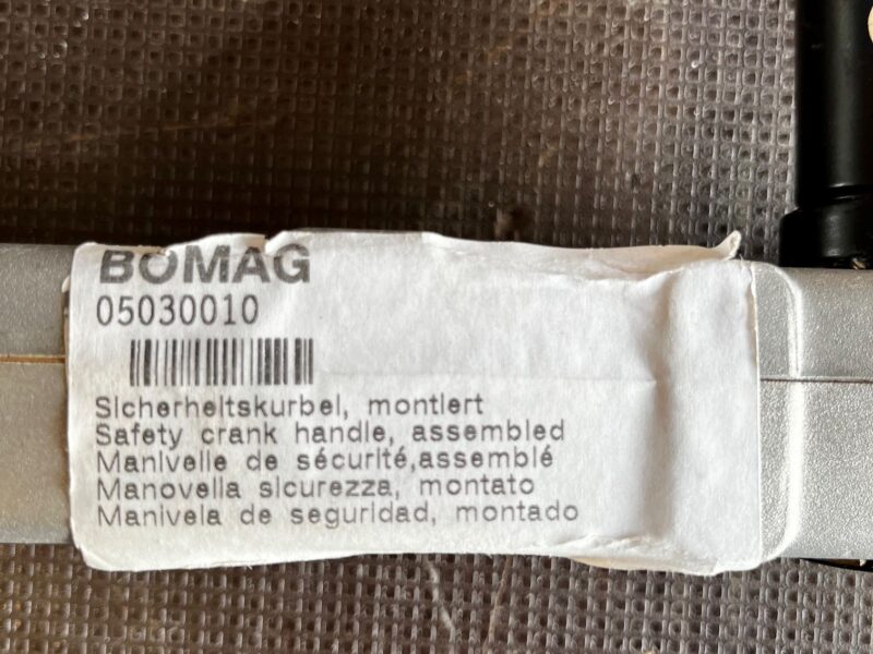 SICHERHEITSKURBEL MONTIERT - Image 2