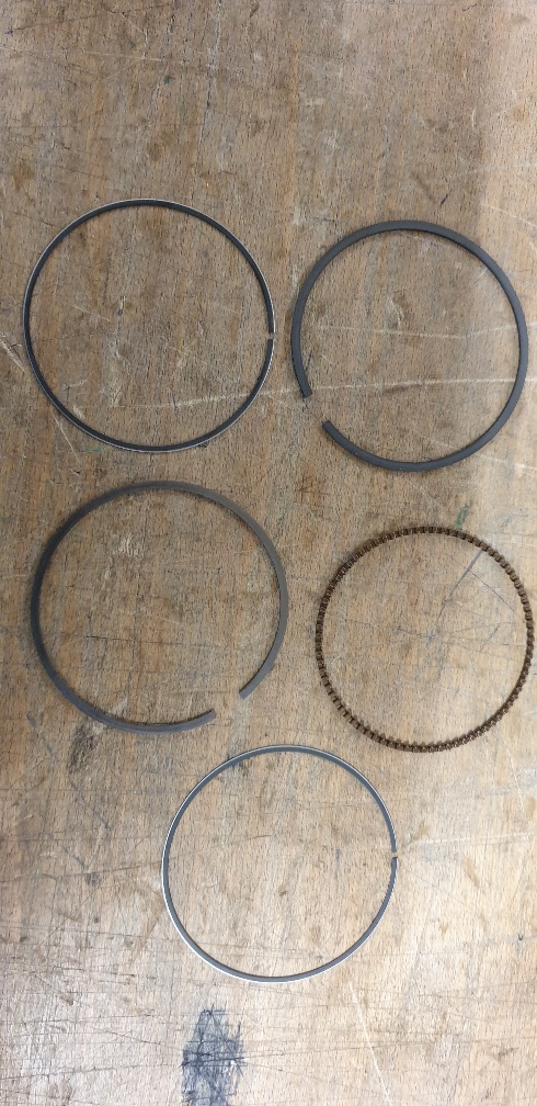 JEU DE SEGMENTS DE PISTON