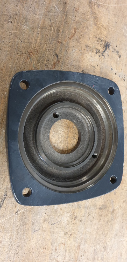 COUVERCLE DU MOTEUR
