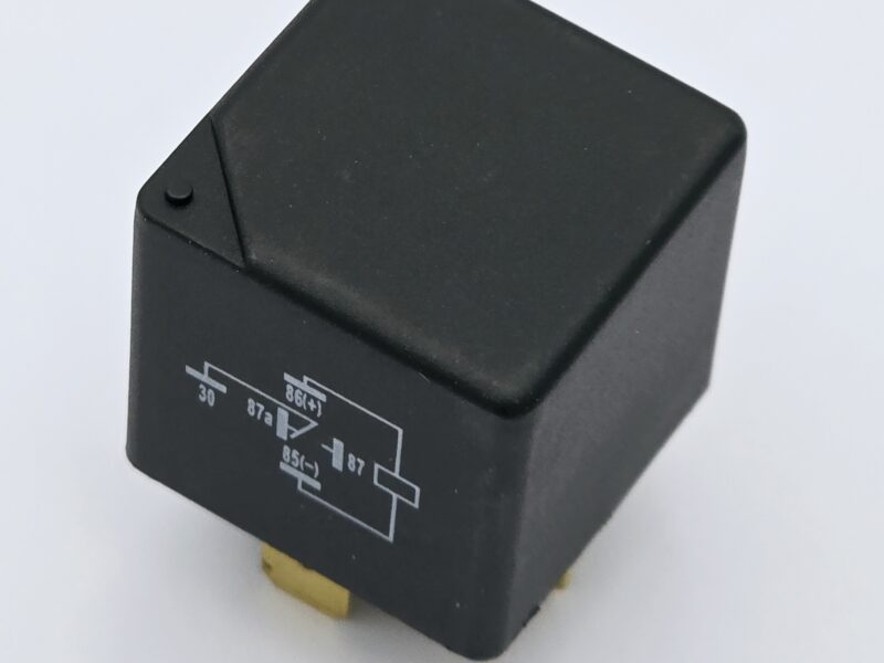 RELAIS 12V