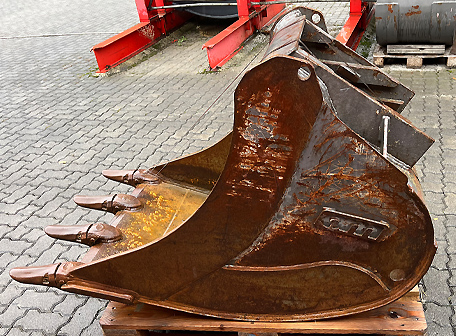 Tieflöffel OM 2 800 mm